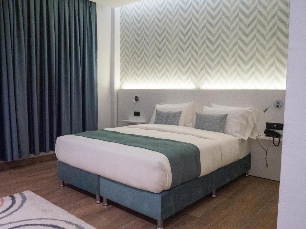 Hotel Hiba นูแอกชอต ภายนอก รูปภาพ
