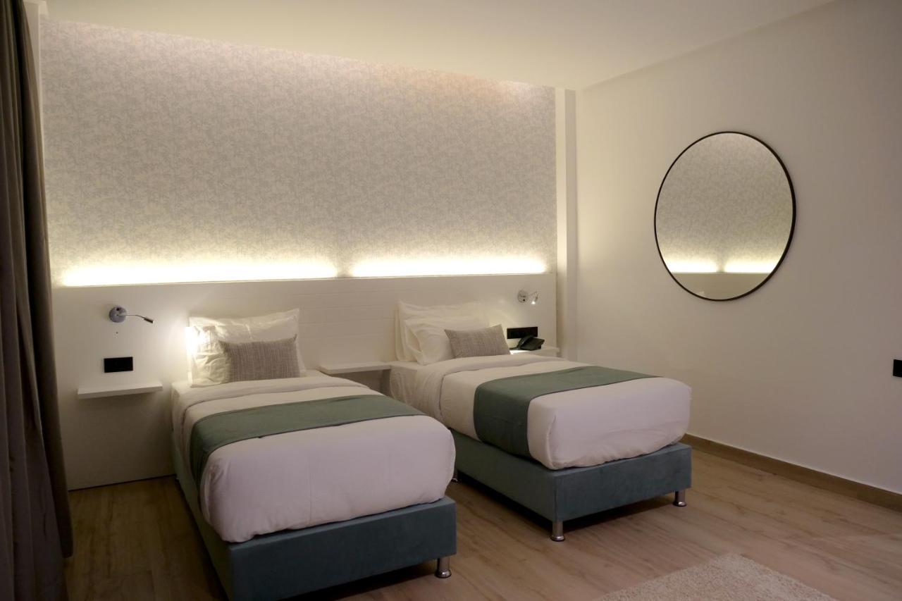 Hotel Hiba นูแอกชอต ภายนอก รูปภาพ