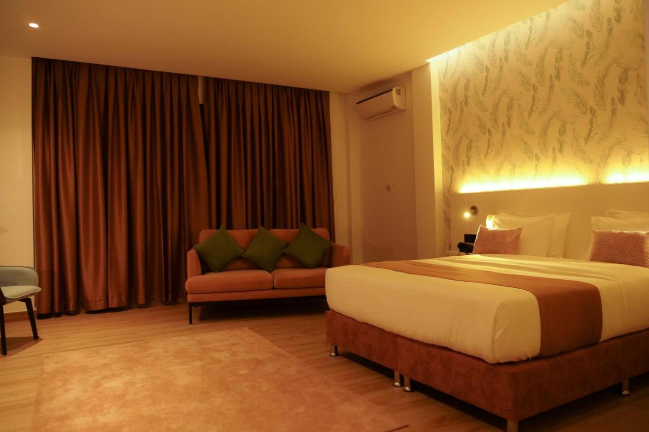 Hotel Hiba นูแอกชอต ภายนอก รูปภาพ
