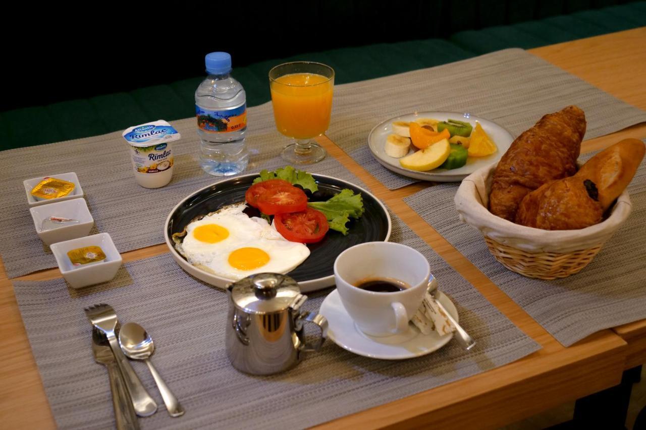 Hotel Hiba นูแอกชอต ภายนอก รูปภาพ